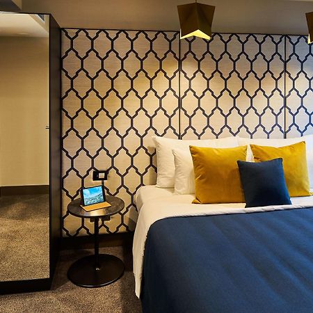 Bolton Hotel Wellington Kültér fotó A bedroom at the hotel