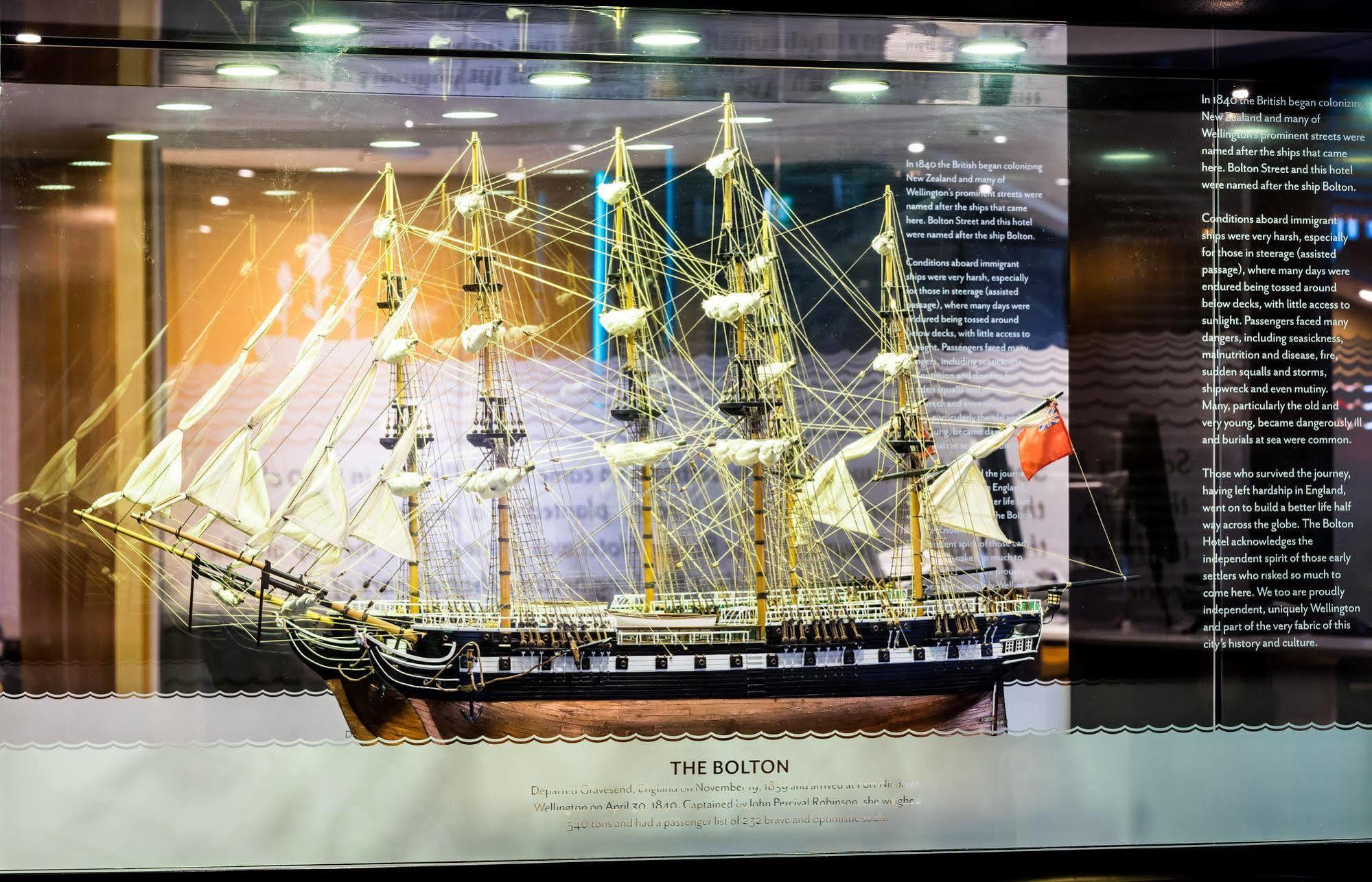 Bolton Hotel Wellington Kültér fotó Model of the ship at the National Maritime Museum